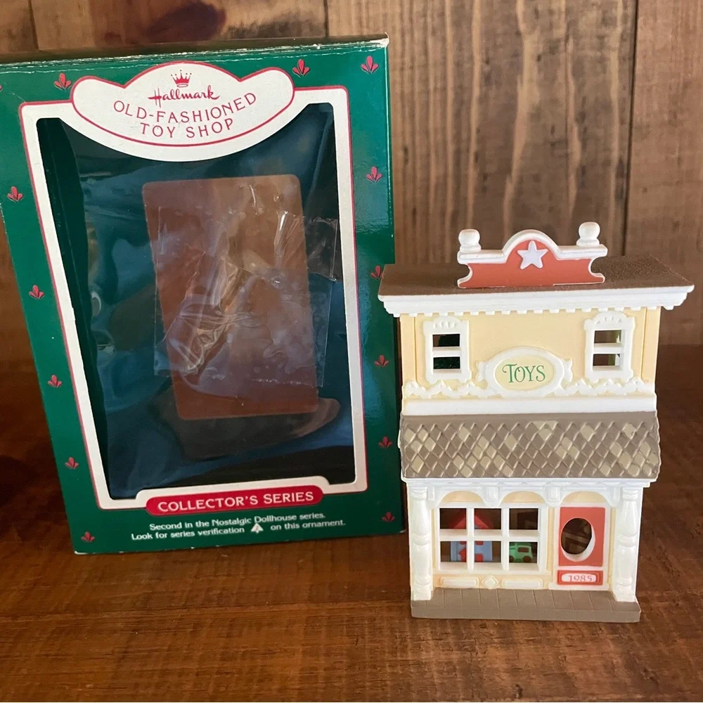 Hallmark Collector's Series 1985 ~ 2nd in Series Nostalgic Dollhouse ~ Toy Shop